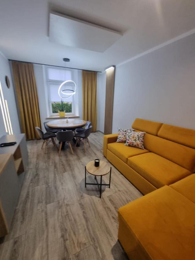 Apartament Lux Lemon Jelenia Gora Exterior photo