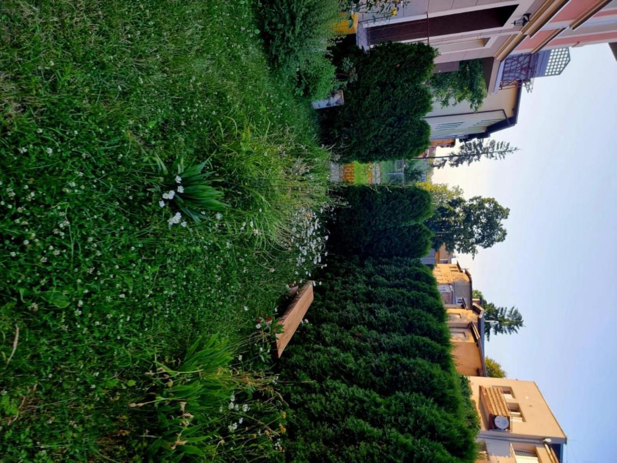 Apartament Lux Lemon Jelenia Gora Exterior photo